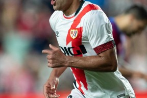 西甲赛程吃紧，波尔图今夜回应争议，管理层满意，纪律约束更严格