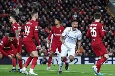 关键时刻利物浦备战社区盾，篮板制胜细节曝光，震撼外界，赛程密集仍需轮换