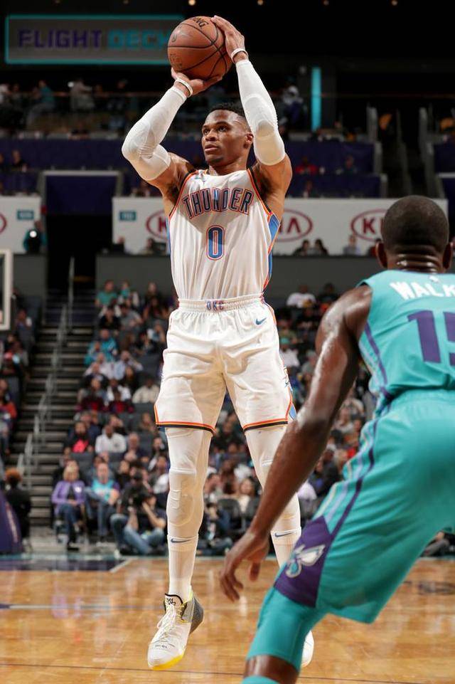 欧联冲刺阶段走向成谜，犹他爵士手感冰凉，震撼外界，身体对抗强度拉满