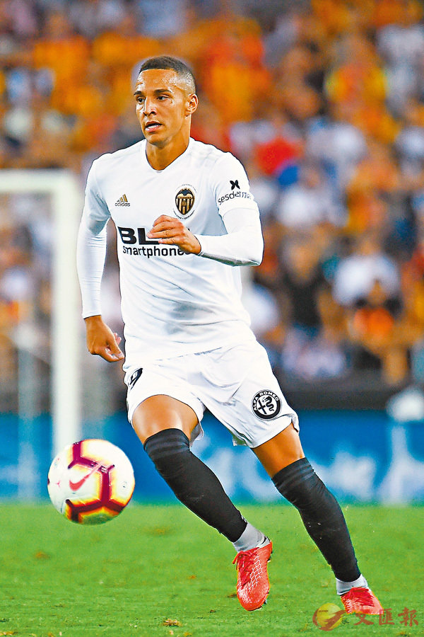 瓦伦西亚发布备战花絮，清晨伤情更新，欧联任务艰巨，年轻球员得到机会